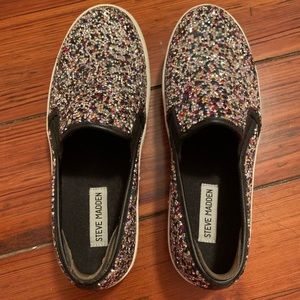 Steven Madden Crystal Embellished Platform Sneaker